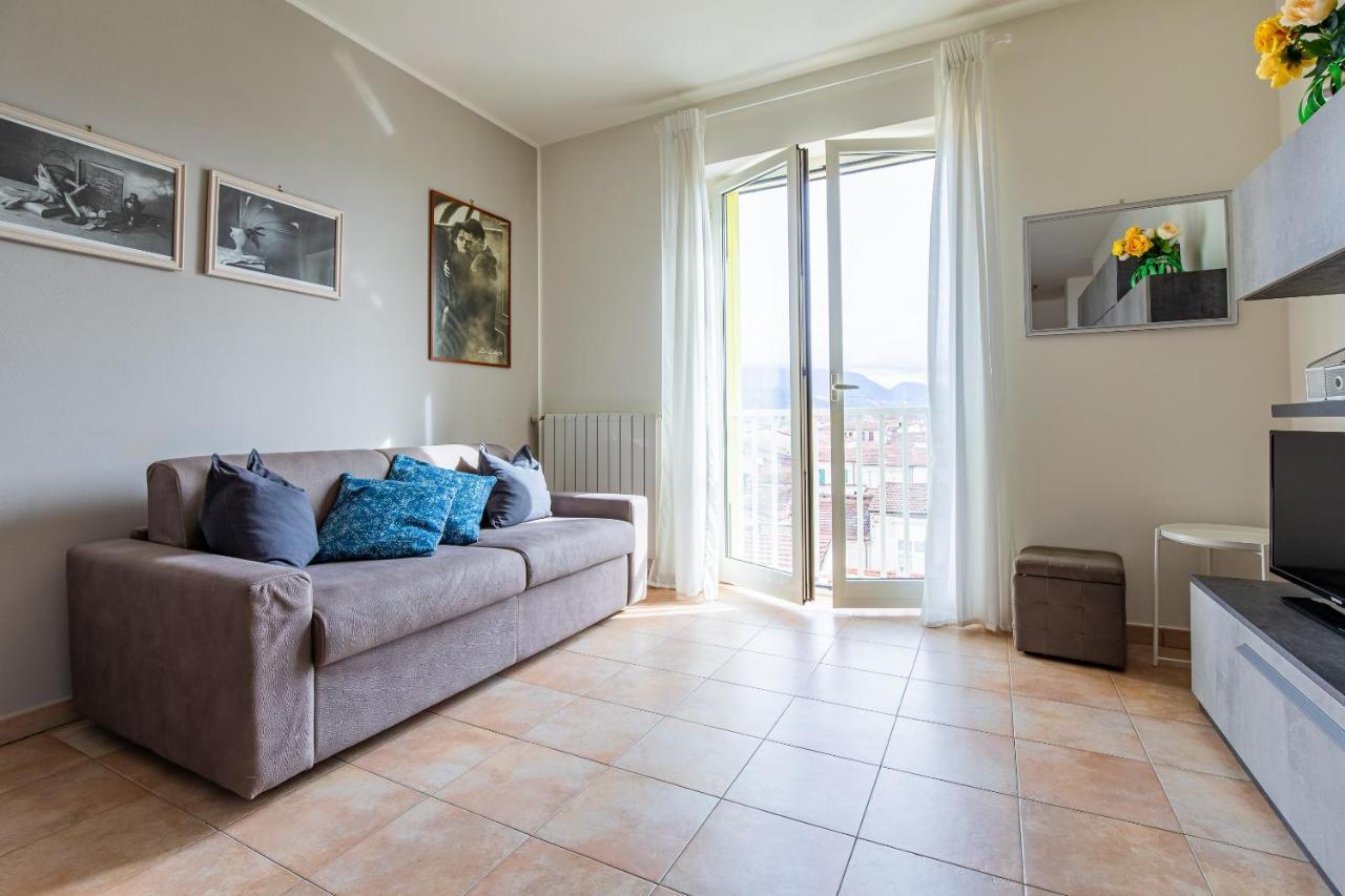 Pretty House Apartment เวียเรจโจ ภายนอก รูปภาพ